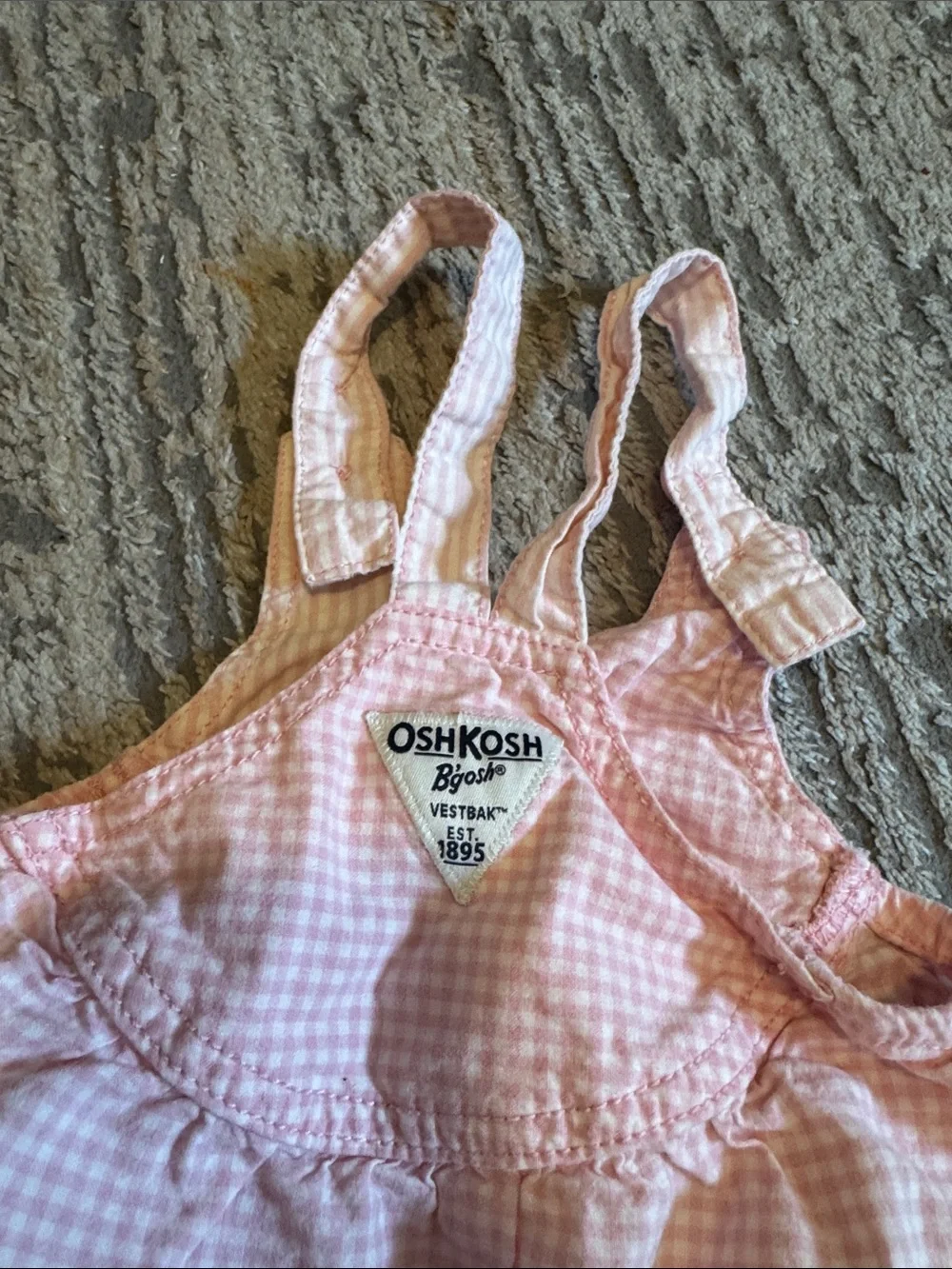 OshKosh B'gosh Light Pink Gingham Baby Romper overall size 9 month